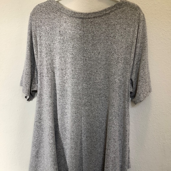 Top - Picture 2 of 3